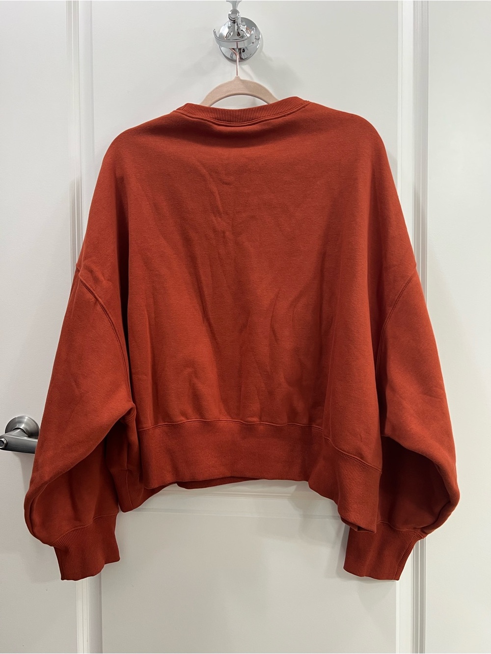 Nike Women's Rust Orange Cropped Crewneck Oversized Fit Sweatshirt Size XL - Picture 2 of 8